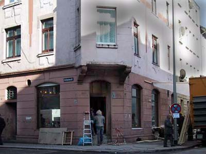 2001