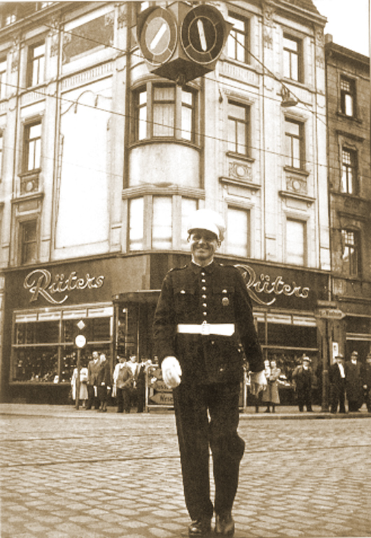 1952